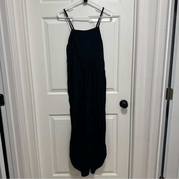 Halara Black Spaghetti Strap Backless Lace Up Side Pocket Resort Jumpsuit Size M - Picture 3 of 8